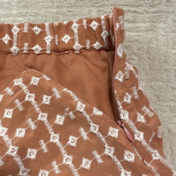 NWT WALTER BAKER Jeannie Layered Embroidered Chiffon Skirt XL - Picture 5 of 11